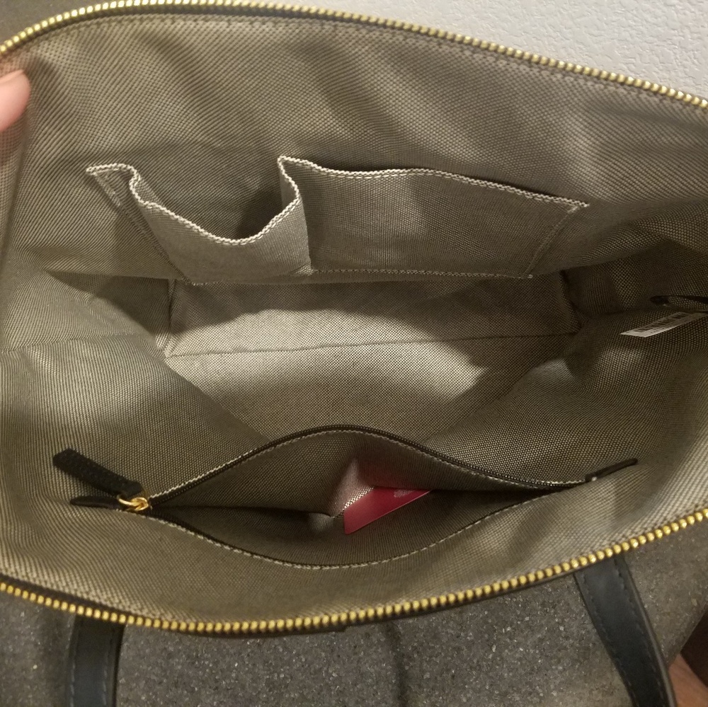 vince camuto neara tote - Picture 4 of 8